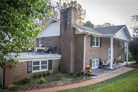 A home in Mount Airy