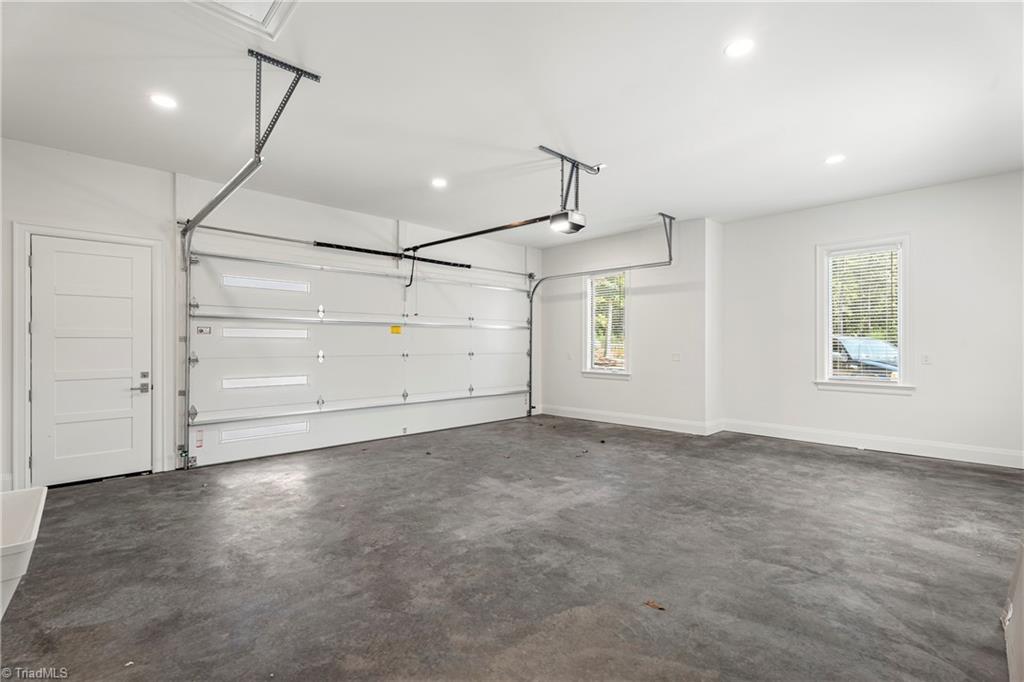 Lewisville, North Carolina 27023, United States, 3 Bedrooms Bedrooms, ,3 BathroomsBathrooms,Residential,Pending,65614