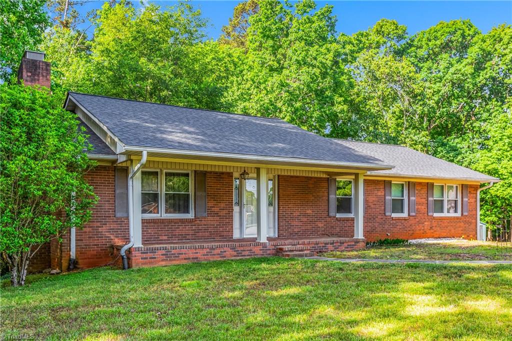 813 Brett Court, Kernersville, North Carolina image 3
