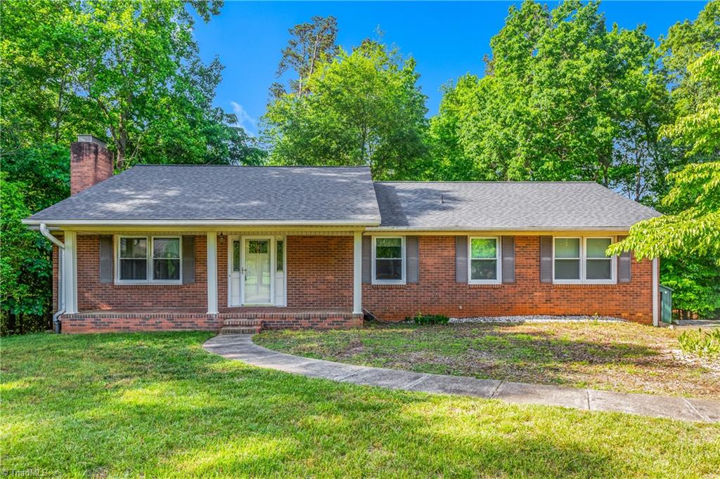 813 Brett Court, Kernersville, North Carolina image 1