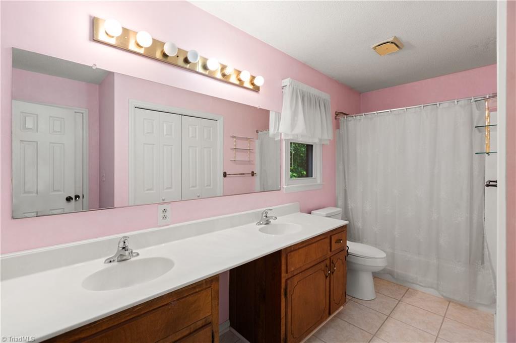 813 Brett Court, Kernersville, North Carolina image 20