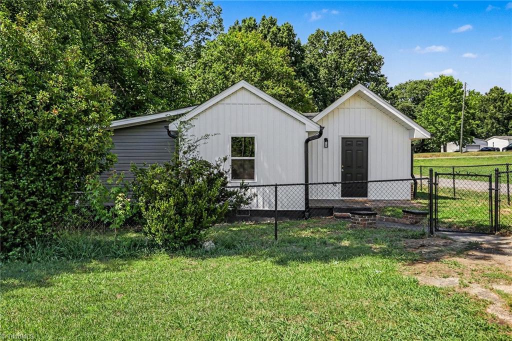 Photo of 607 Truman Street, Eden, NC 27288 (MLS # 1225391)