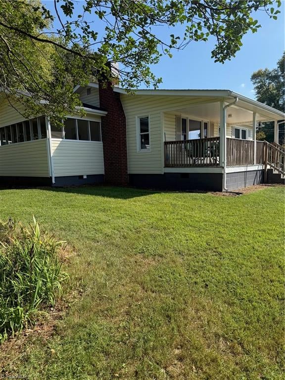 Photo of 107 Eaton Road, Mount Airy, NC 27030 (MLS # 1237328)
