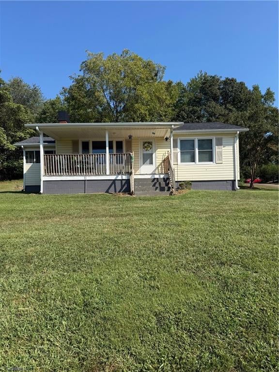 Photo of 107 Eaton Road, Mount Airy, NC 27030 (MLS # 1237328)