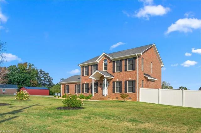 2400 Rogers Road, photo 5 of 43