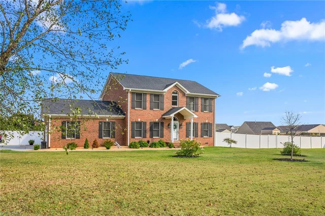 2400 Rogers Road, photo 3 of 43