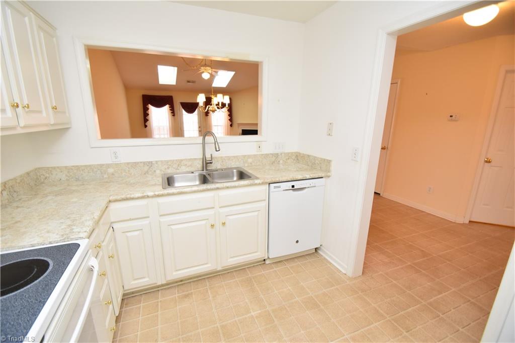 4473 Fair Oaks Lane, High Point, North Carolina image 25