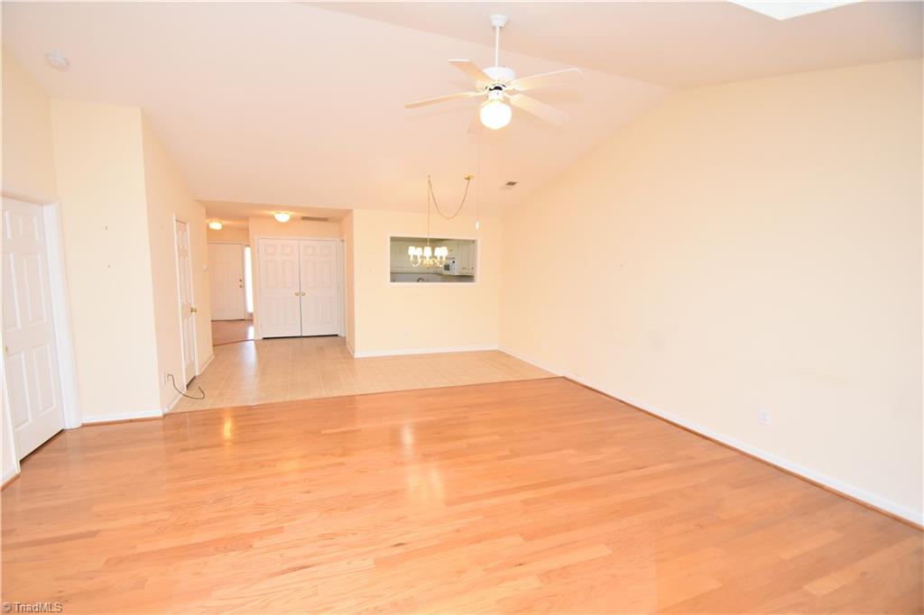 4473 Fair Oaks Lane, High Point, North Carolina image 31