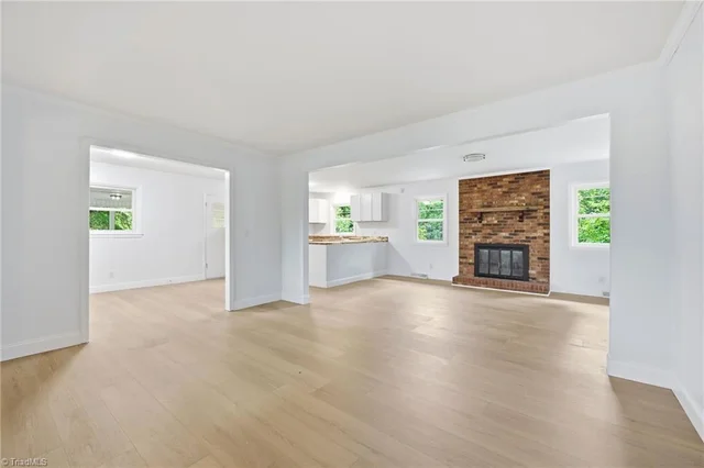 1078 River Road, photo 2 of 38