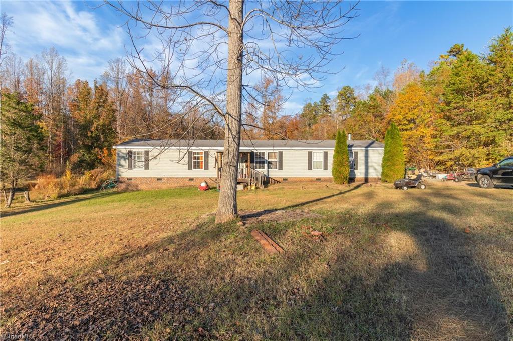 305 Whispering Oaks Drive