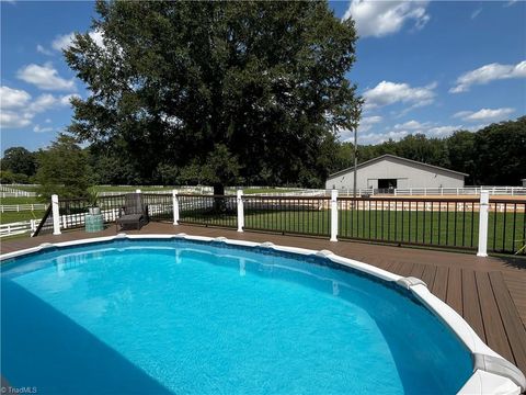 A home in Kernersville