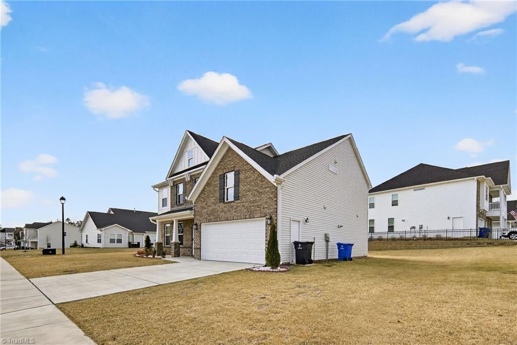 Photo of 1975 Watkins Landing Drive, Kernersville, NC 27284 (MLS # 1210759)