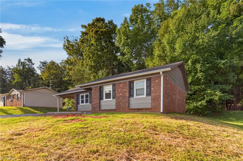 Photo of 220 Mountview Drive, Mocksville, NC 27028 (MLS # 1236283)