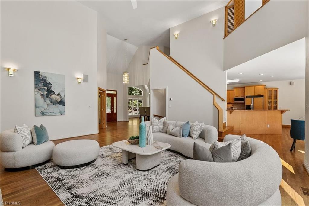 7112 Horseman Court