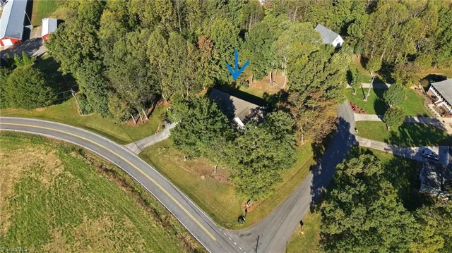2765 Airport Road, photo 4 of 50