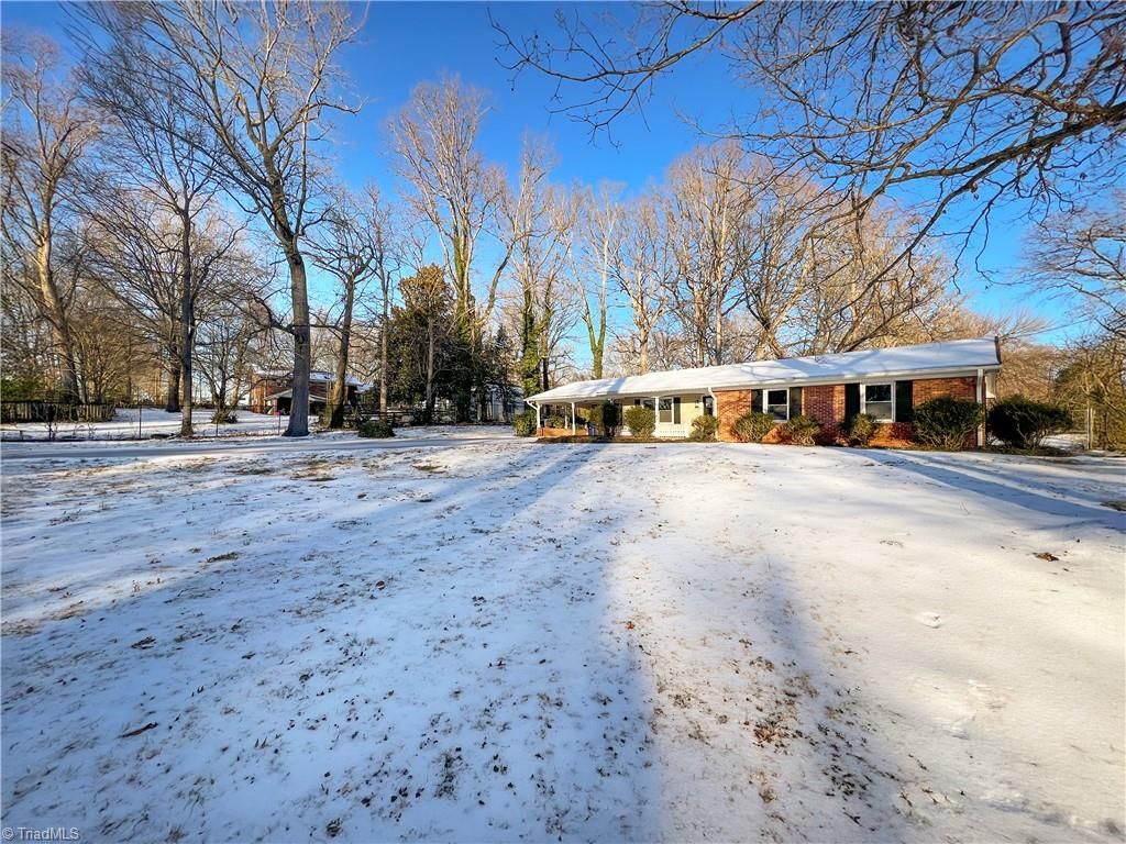 Photo of 3015 Wonderwood Drive, Winston-Salem, NC 27103 (MLS # 1207847)