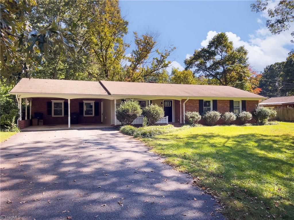 Photo of 3015 Wonderwood Drive, Winston-Salem, NC 27103 (MLS # 1207847)
