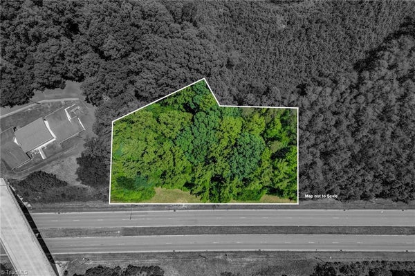 FREEWAY DR, REIDSVILLE, NC 27320 - Image 63c64eccbee5ba76d5afea54ea92ad5d/267030972