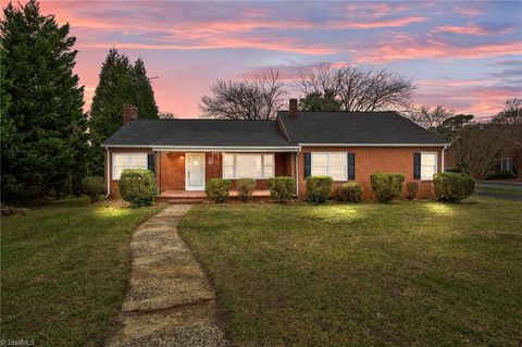 Apartment For Sale - 17980 S Nc Highway 109<br/> Davidson County, Denton, NC 27239