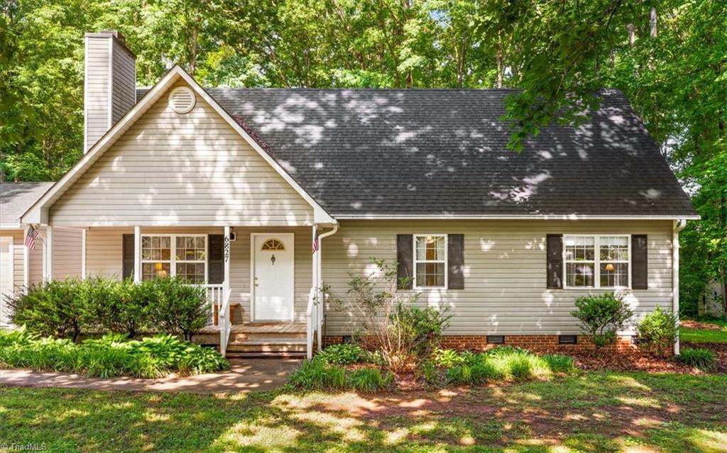 6827 Taylor Woods Lane, Pleasant Garden, North Carolina image 2