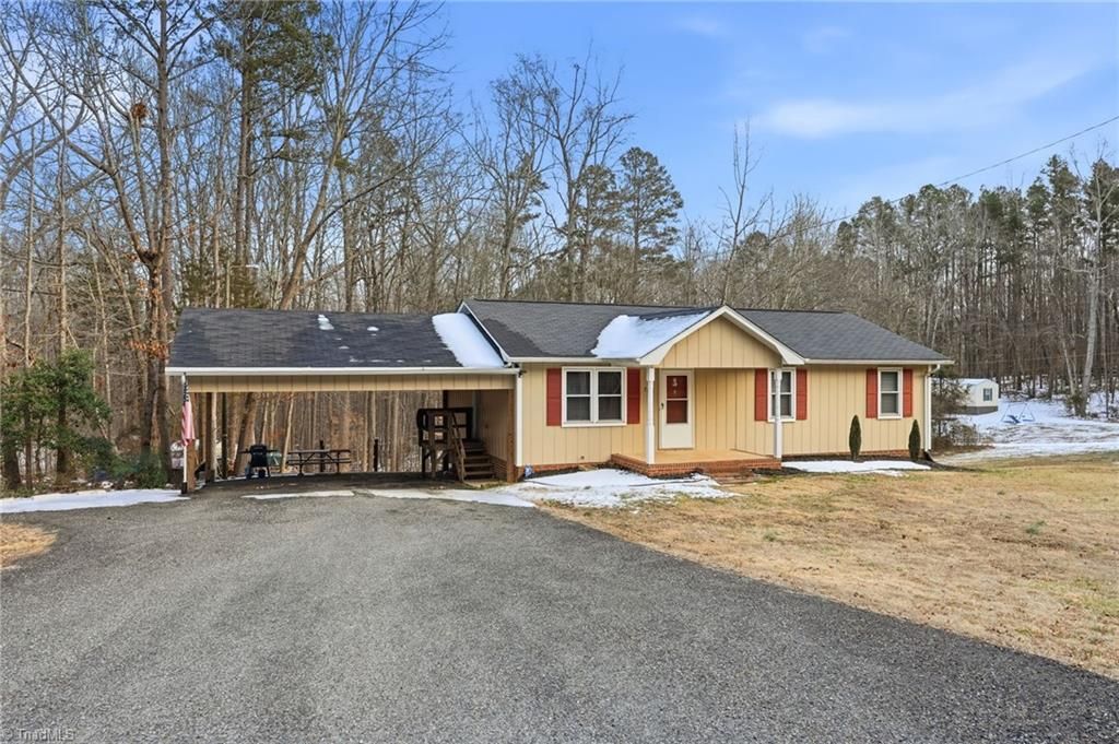 Photo of 278 Beech Drive, Lexington, NC 27292 (MLS # 1208188)
