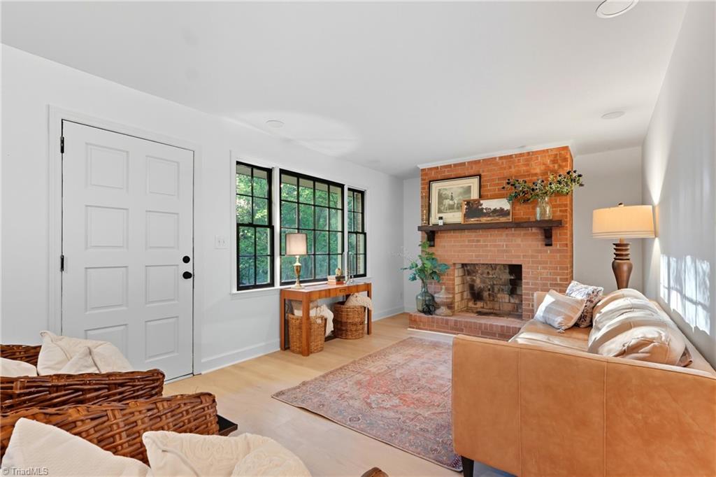 Walkertown, North Carolina 27051, United States, 3 Bedrooms Bedrooms, ,2 BathroomsBathrooms,Residential,Active,209901