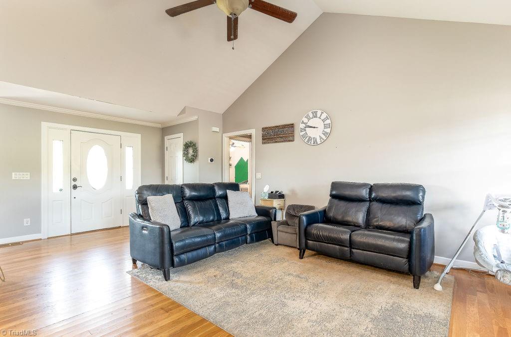 2924 Clear Ridge Drive, Trinity, North Carolina image 3