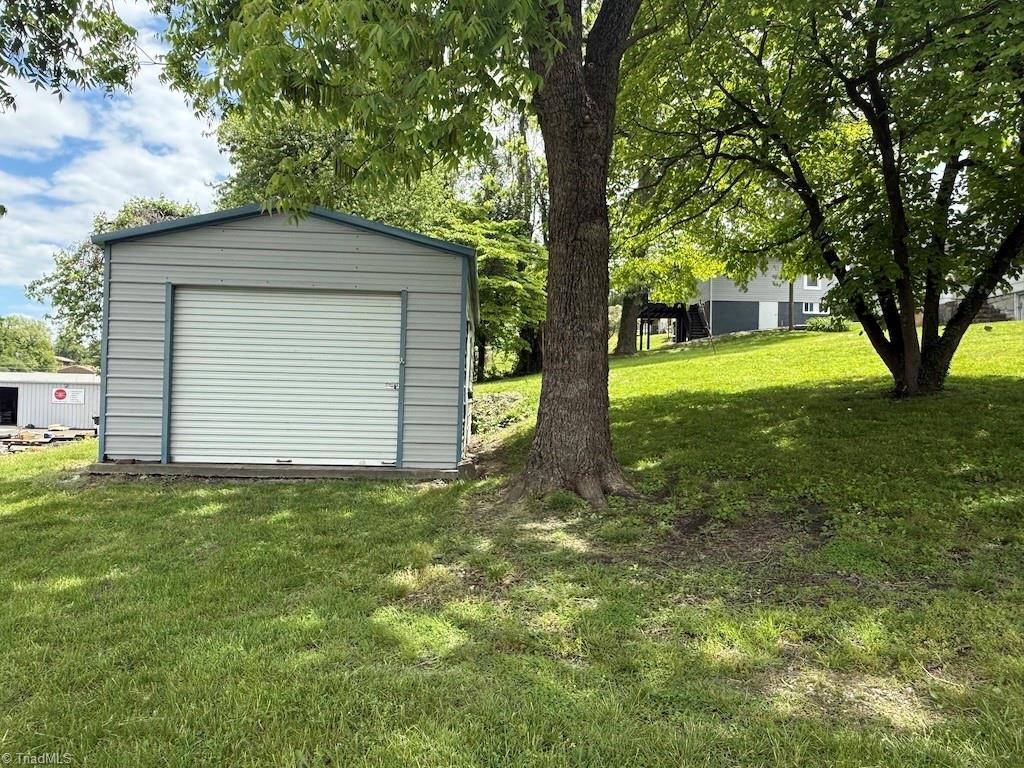 446 Durham Street, Mount Airy, North Carolina image 5
