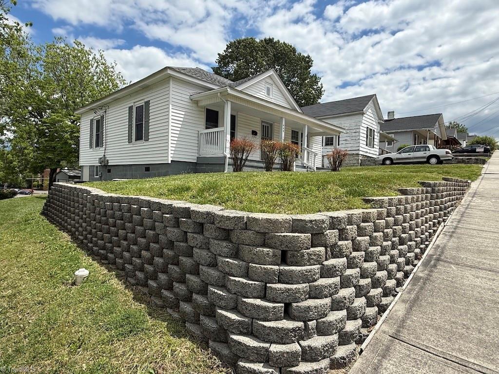 446 Durham Street, Mount Airy, North Carolina image 1