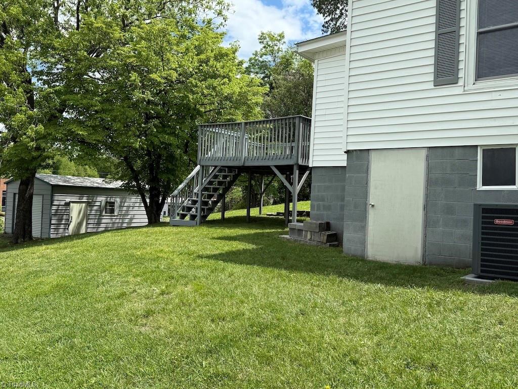 446 Durham Street, Mount Airy, North Carolina image 3
