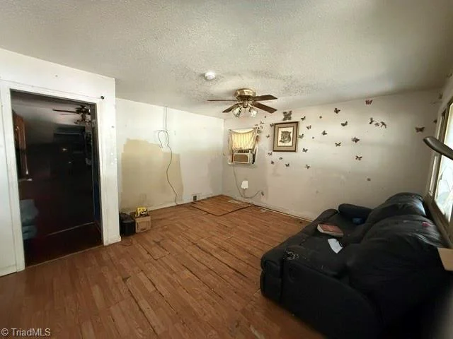 1506 Hanner Street, photo 2 of 15