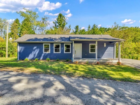 Homes For Sale - 109 Southside Drive<br/> Alleghany County, Sparta, NC 28675