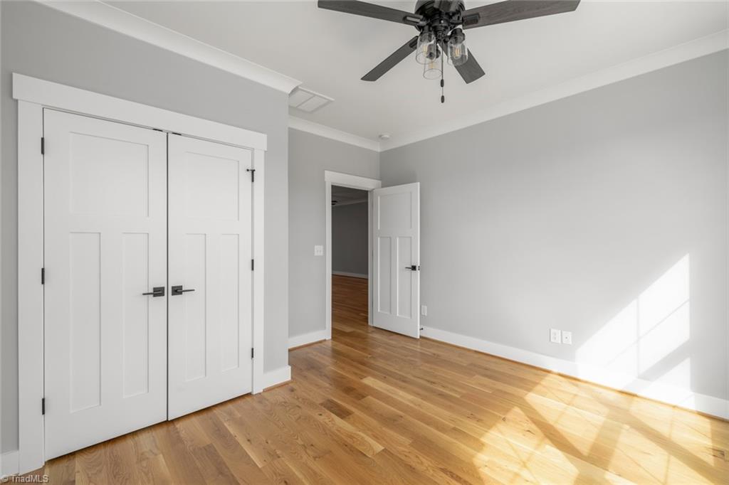 Winston-Salem, North Carolina 27106, United States, 4 Bedrooms Bedrooms, ,4 BathroomsBathrooms,Residential,Active,220052