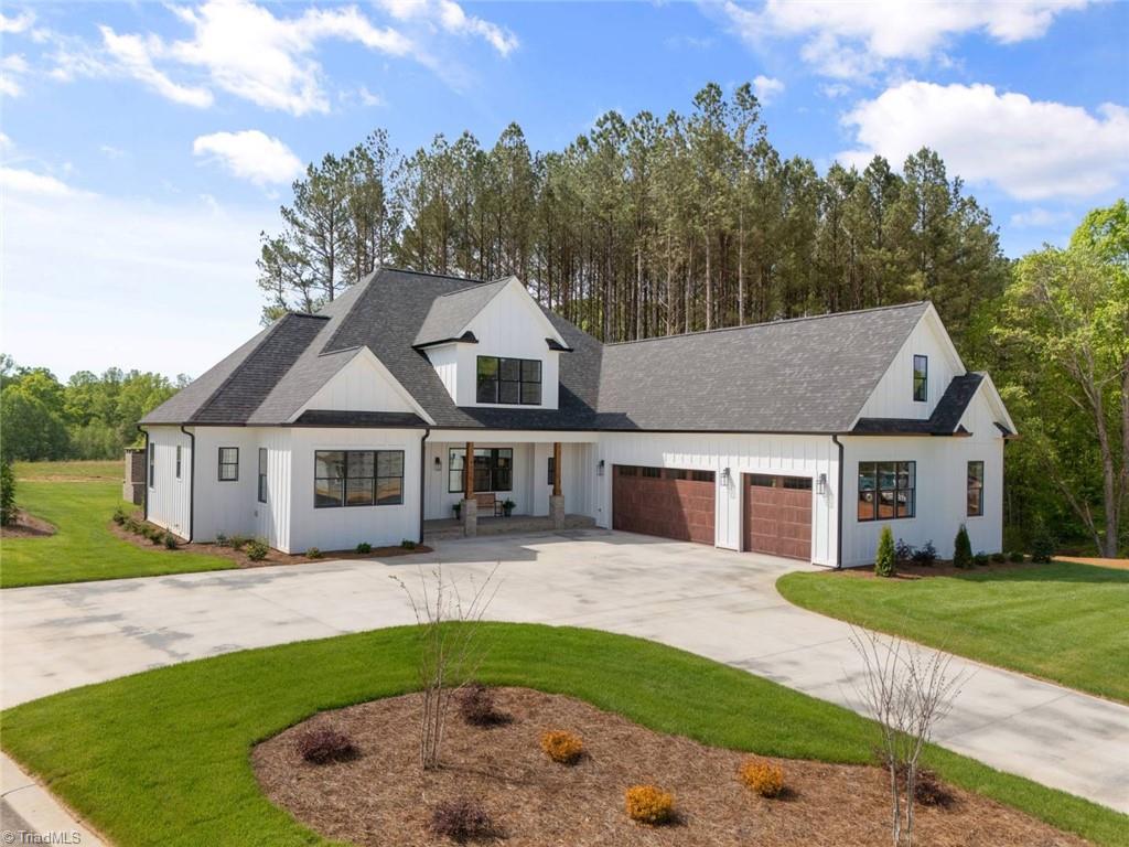 Winston-Salem, North Carolina 27106, United States, 4 Bedrooms Bedrooms, ,4 BathroomsBathrooms,Residential,Active,220052 Winston-Salem, North Carolina 27106, United States, 4 Bedrooms Bedrooms, ,4 BathroomsBathrooms,Residential,Active,220052