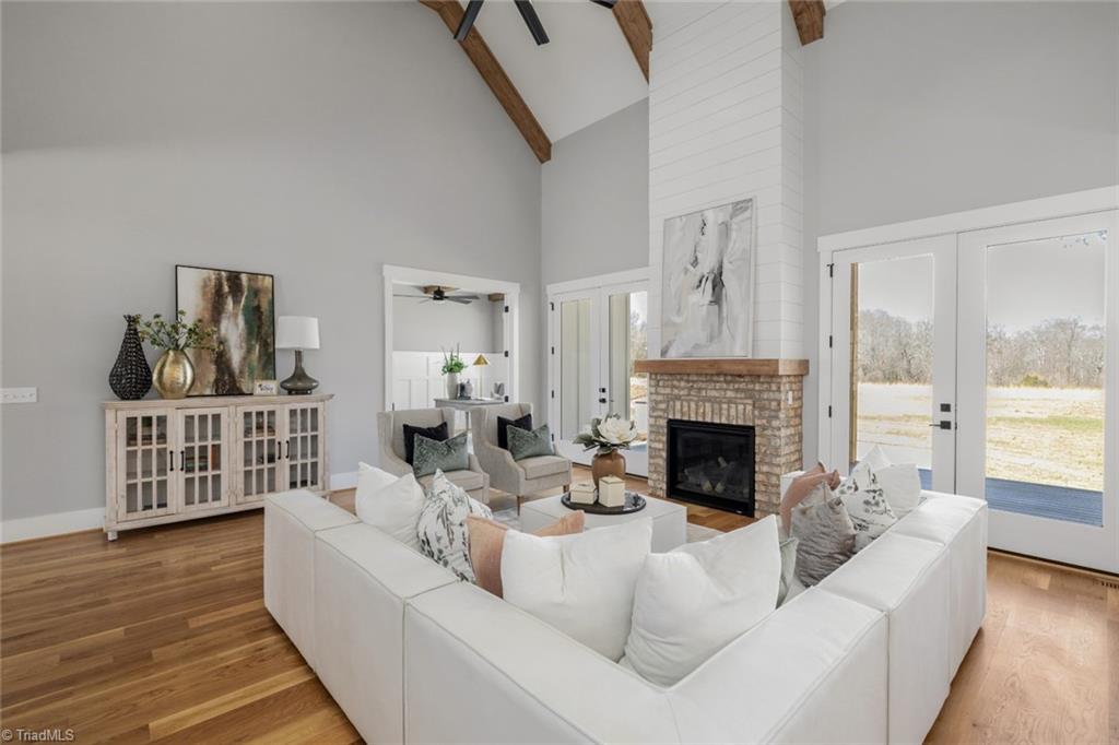 Winston-Salem, North Carolina 27106, United States, 4 Bedrooms Bedrooms, ,4 BathroomsBathrooms,Residential,Active,220052