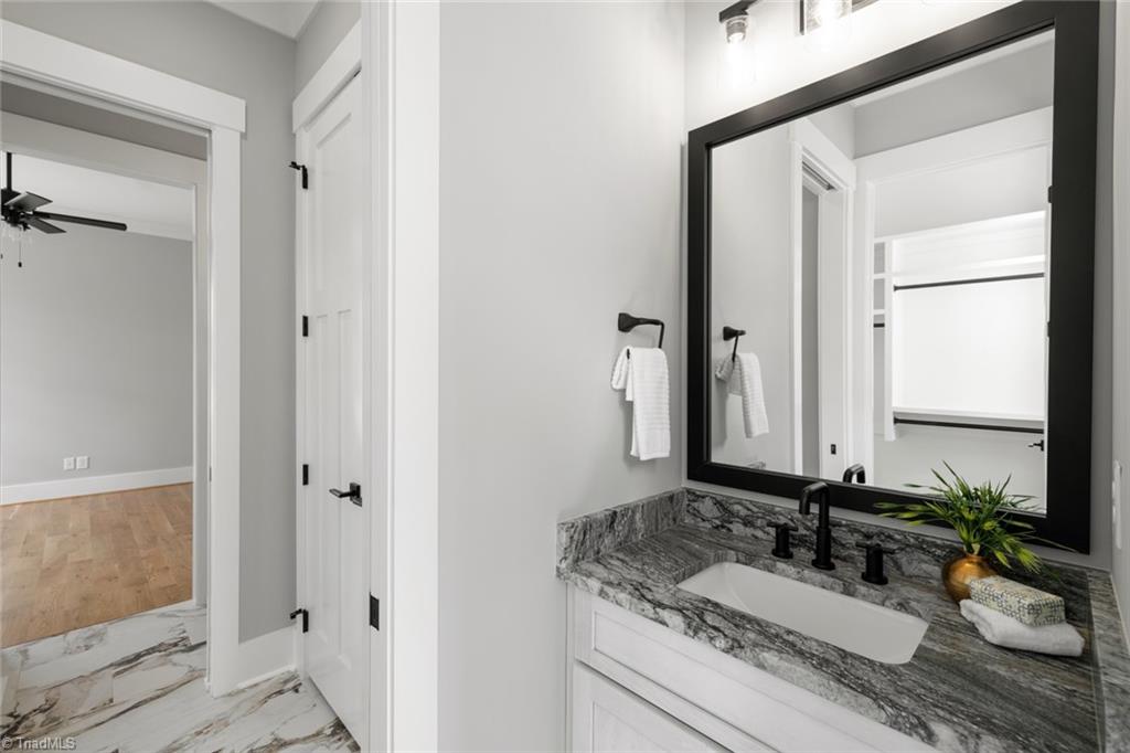 Winston-Salem, North Carolina 27106, United States, 4 Bedrooms Bedrooms, ,4 BathroomsBathrooms,Residential,Active,220052