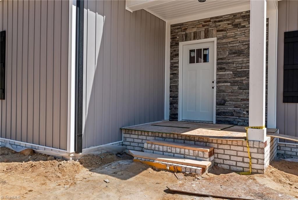 Photo of 273 Stonybrook Drive, Lexington, NC 27295 (MLS # 1218376)