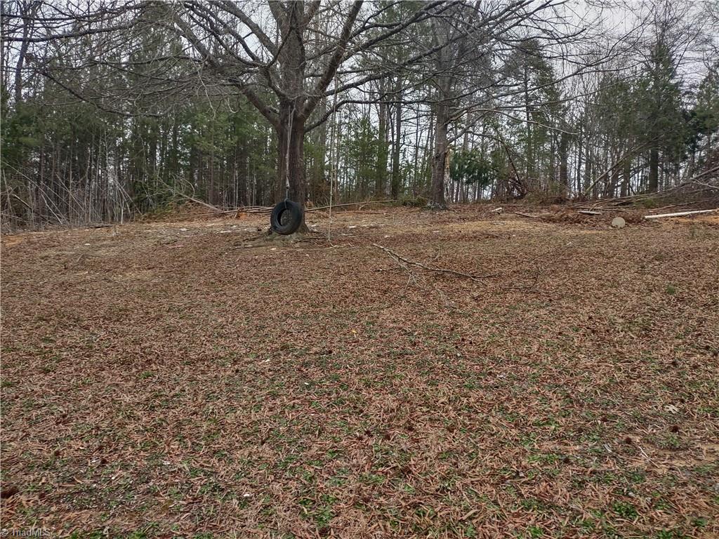 814 Halsbrook Road, Greensboro, North Carolina image 2