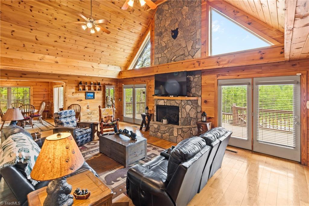 28 Outback Trail, Nebo, North Carolina image 4