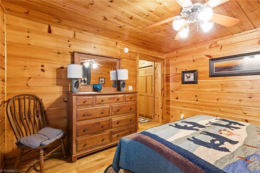 28 Outback Trail, Nebo, North Carolina image 17