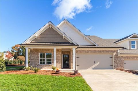 Townhouse For Sale - 3619 Townland Circle #26<br/> Clemmons, NC 27012