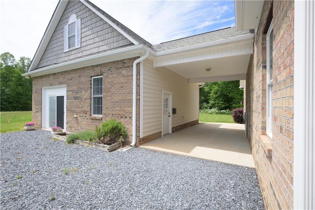 615 Wright Country Road, Ramseur, North Carolina image 4