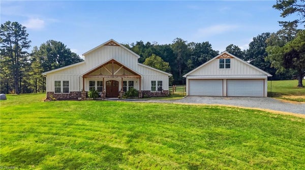1336 UNION CHURCH RD, ASHEBORO, NC 27205 - Image 64df60d2e3fa7487e419df97a1ec48e9/776135947