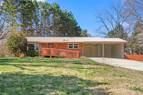 205 Rusty Lane McLeansville NC 27301