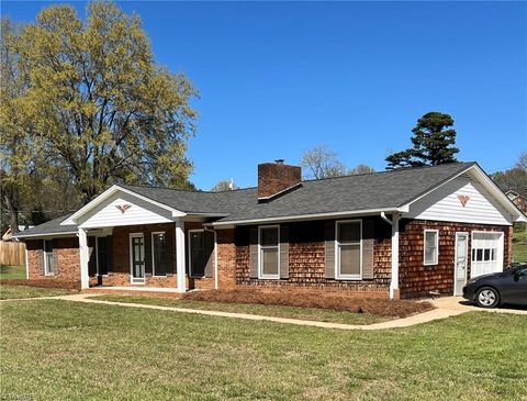 Photo of 200 Choyce Street, Lexington, NC 27295 (MLS # 1213854)