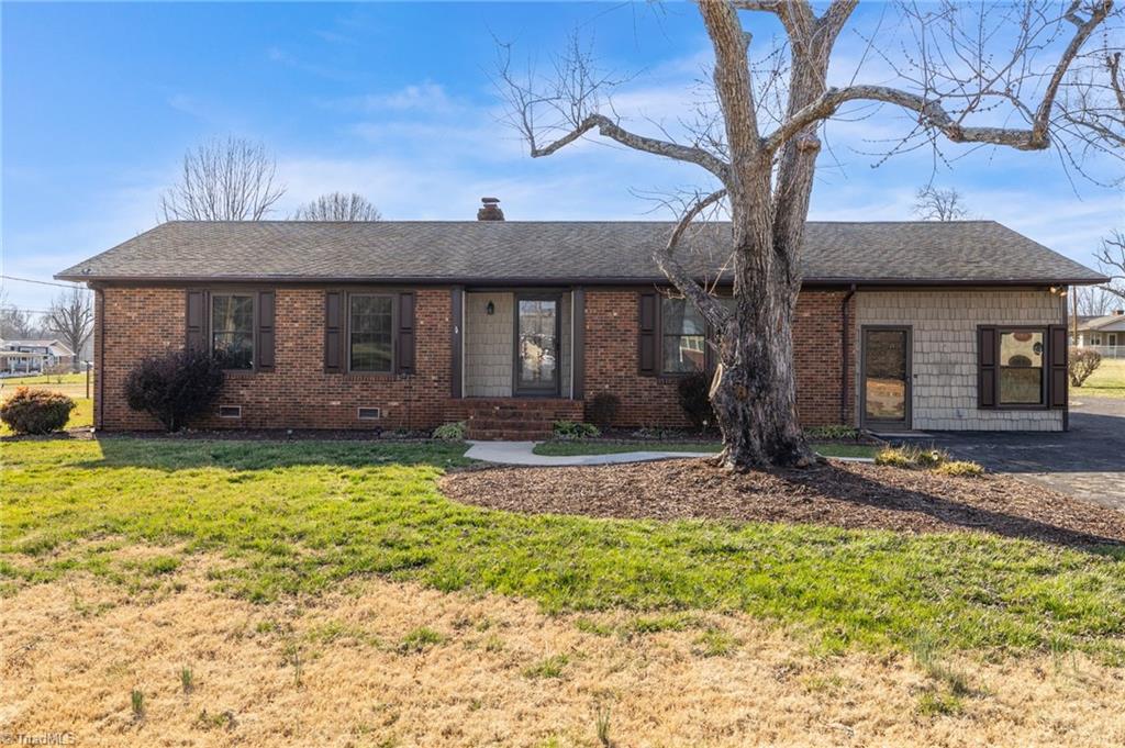 506 Sherwood Road, Reidsville, North Carolina image 1