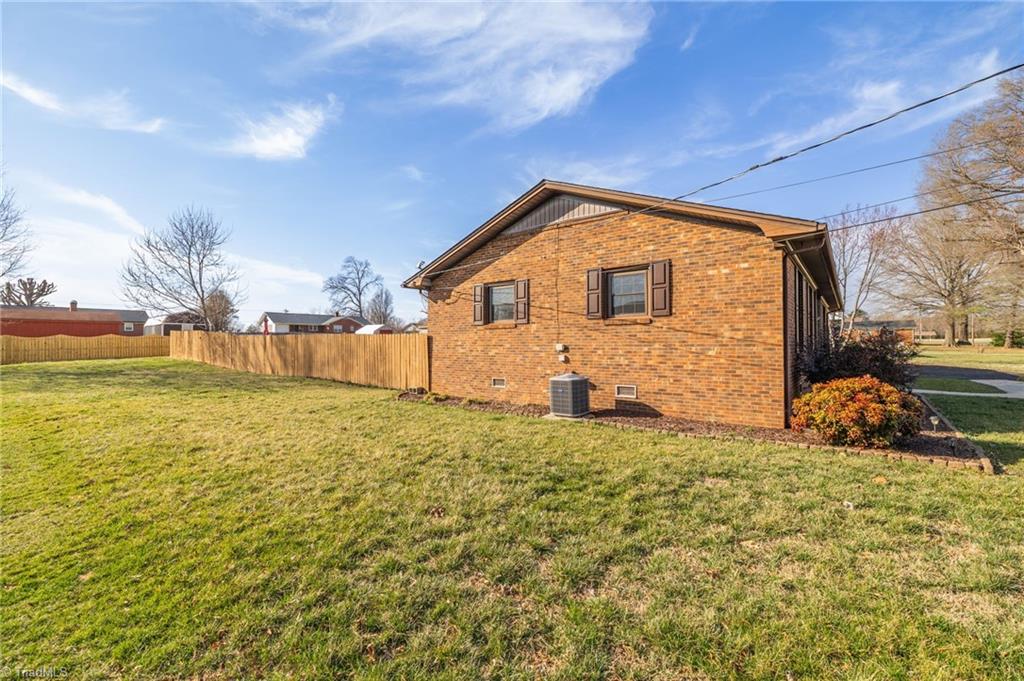 506 Sherwood Road, Reidsville, North Carolina image 5
