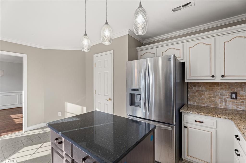 Pfafftown, North Carolina 27040, United States, 3 Bedrooms Bedrooms, ,2 BathroomsBathrooms,Residential,Active,245073