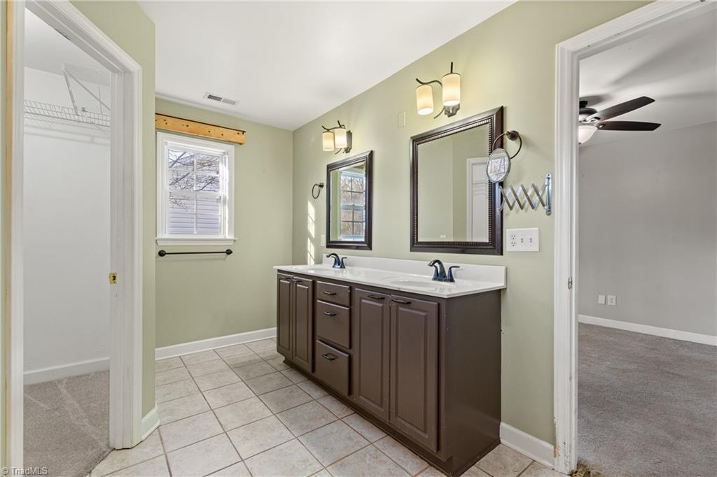 Pfafftown, North Carolina 27040, United States, 3 Bedrooms Bedrooms, ,2 BathroomsBathrooms,Residential,Active,245073