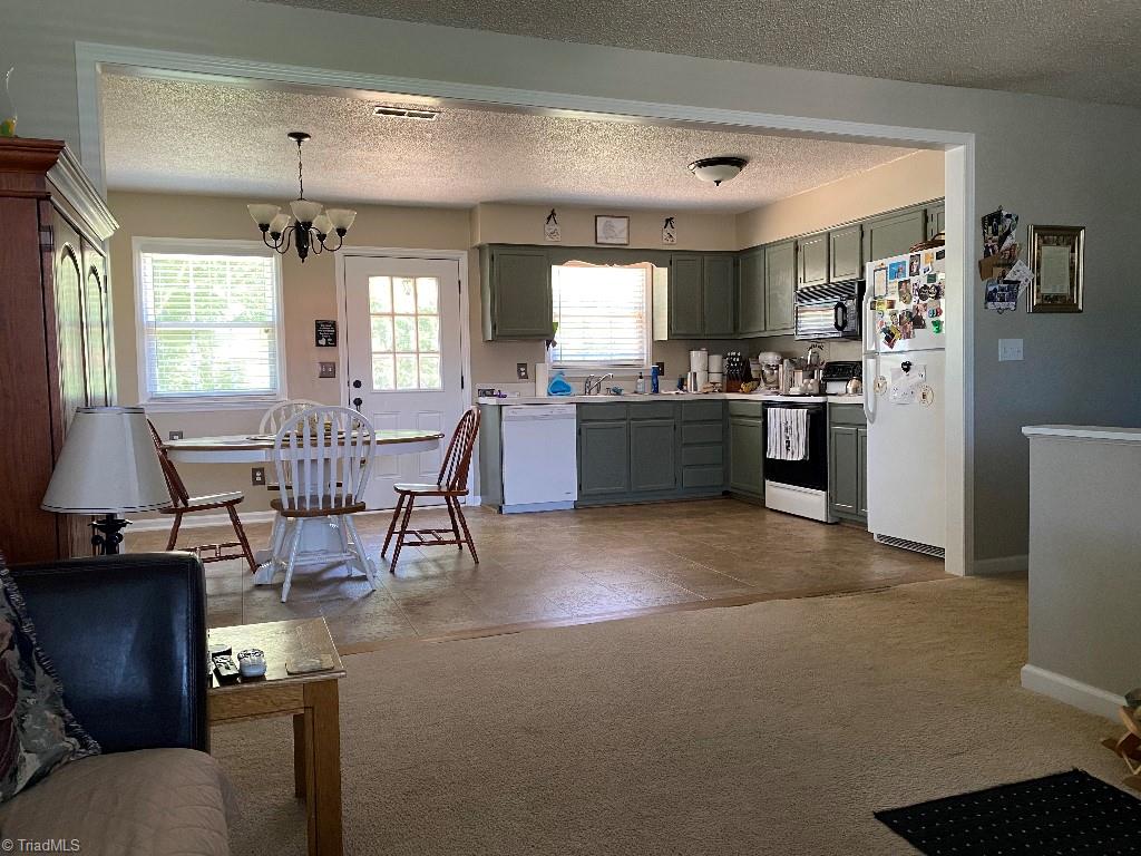 7533 Greenmeadow Drive, Tobaccoville, North Carolina image 8